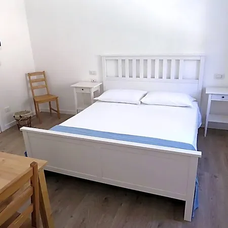 فندق مبيت وإفطار La Casa Del Gelso Bianco 4*