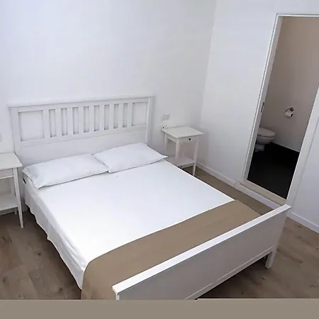 La Casa Del Gelso Bianco فندق مبيت وإفطار أوترانتو
