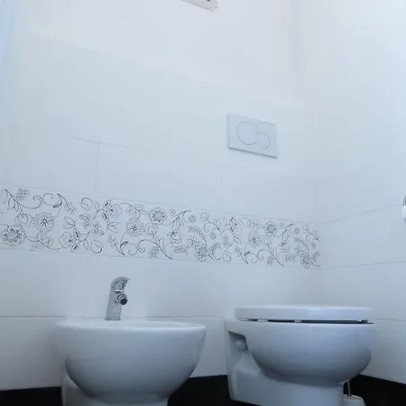 La Casa Del Gelso Bianco B&B