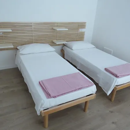 לינה וארוחת בוקר La Casa Del Gelso Bianco אוטרנטו