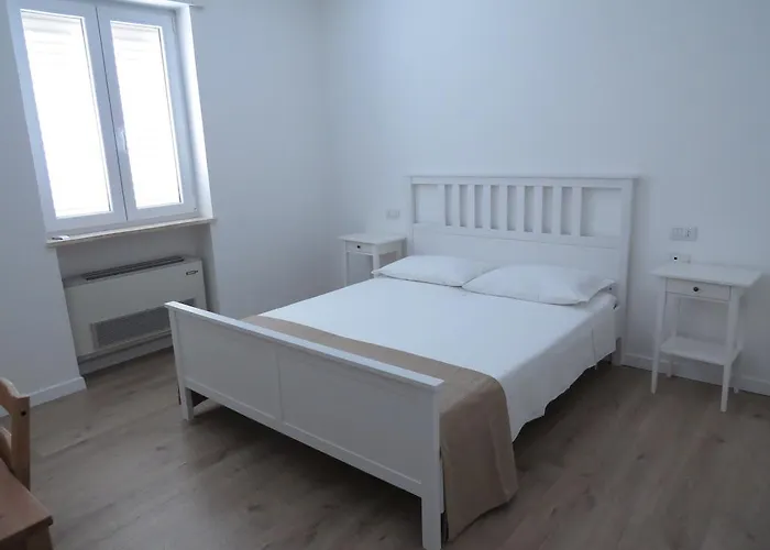 לינה וארוחת בוקר La Casa Del Gelso Bianco 4*