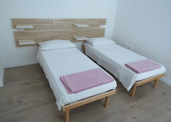 לינה וארוחת בוקר La Casa Del Gelso Bianco אוטרנטו